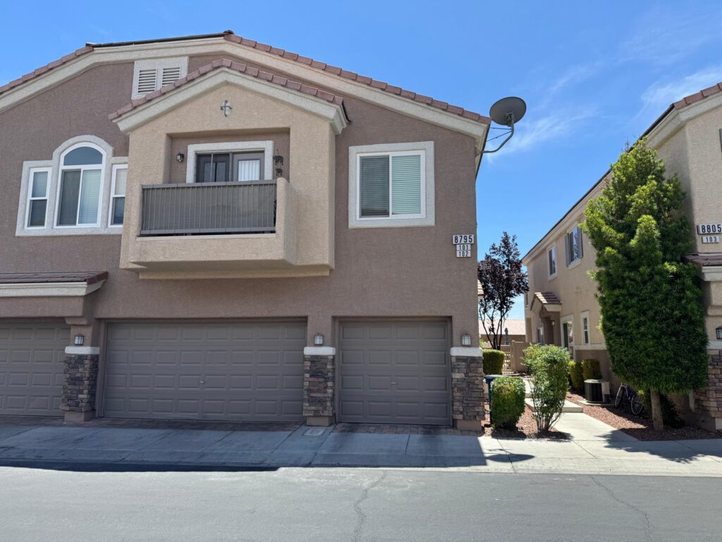 8795 Traveling Breeze Ave