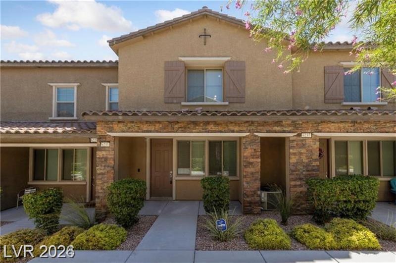 6233 Haiku Stairs St