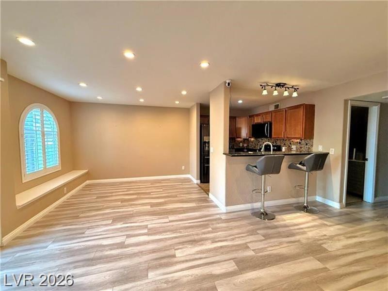 9325 W Desert inn Rd #145